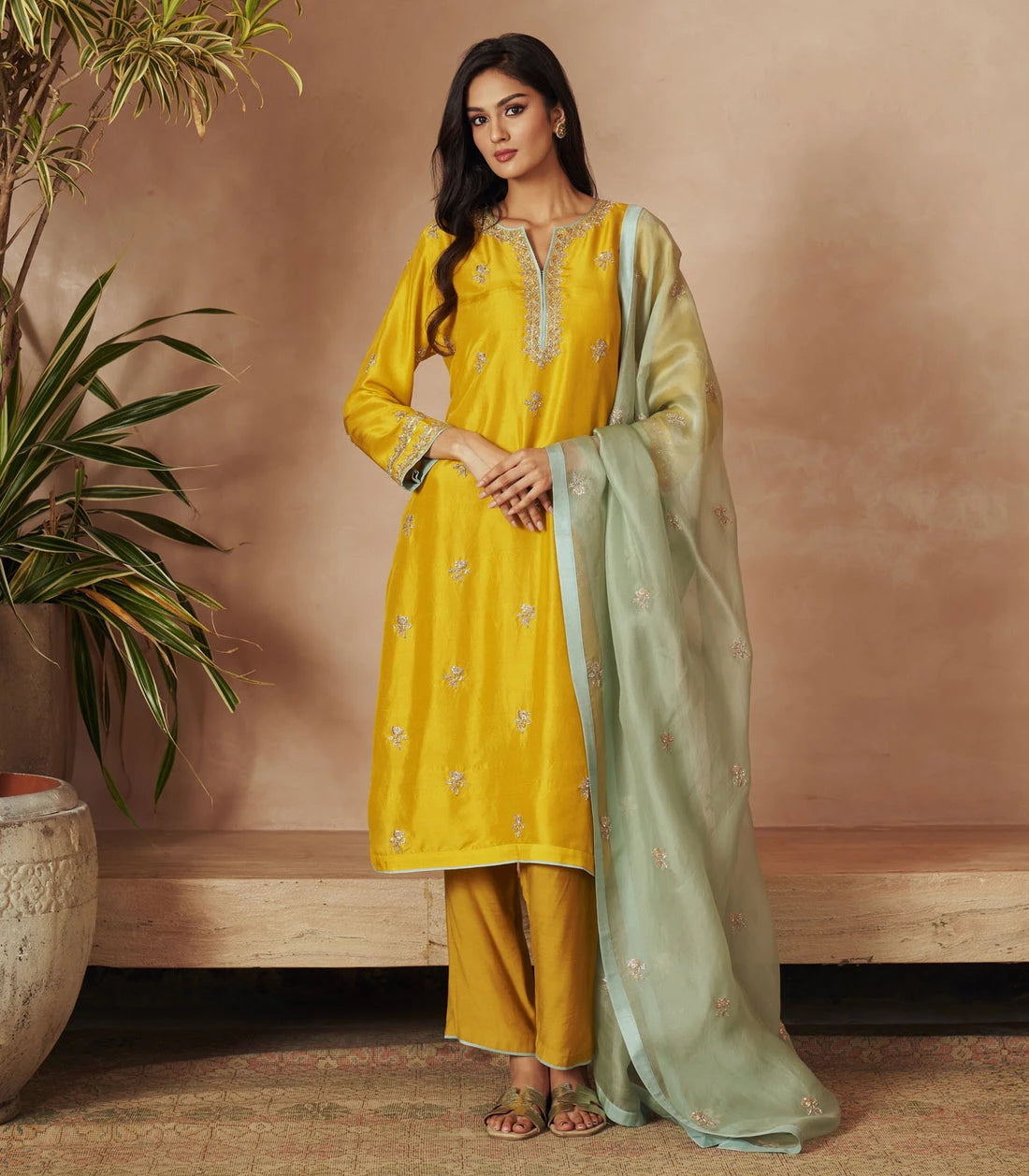 Harini Kurta Set – Designer Yellow Ethnic Kurta Set with Dupatta | Kathaa