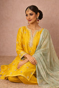 Ensemble Kurta Harini – Ensemble Kurta Ethnique Jaune Designer avec Dupatta | Kathaa