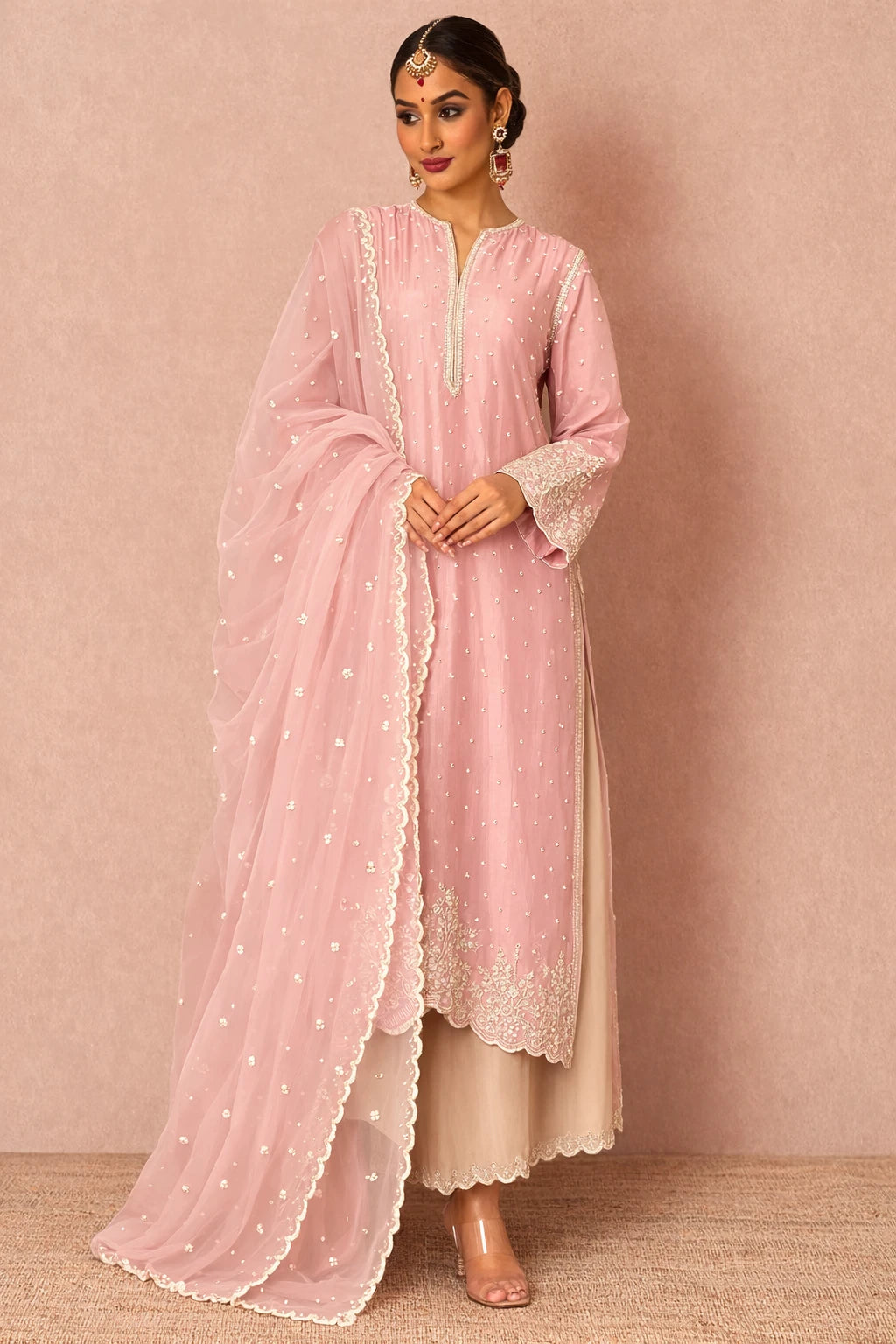 Conjunto de kurta Avika – Conjunto de kurta étnico de diseñador en rosa palo con dupatta | Kathaa
